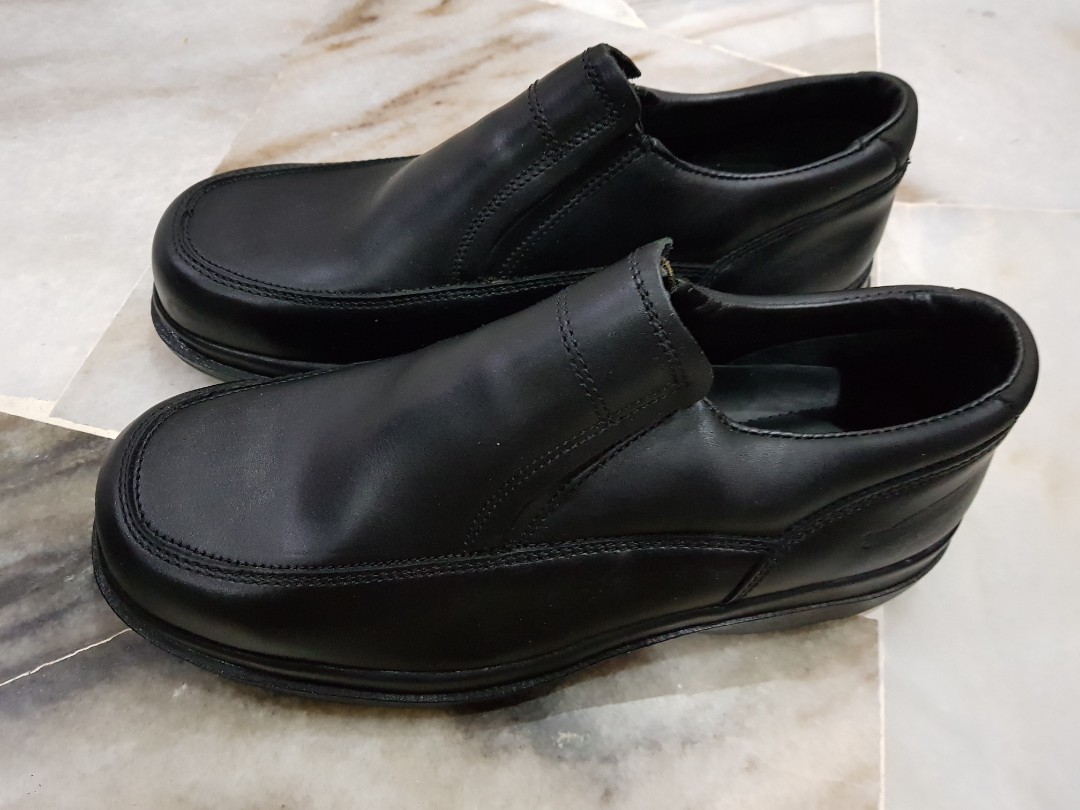 Red Wing Executive Safety Shoe