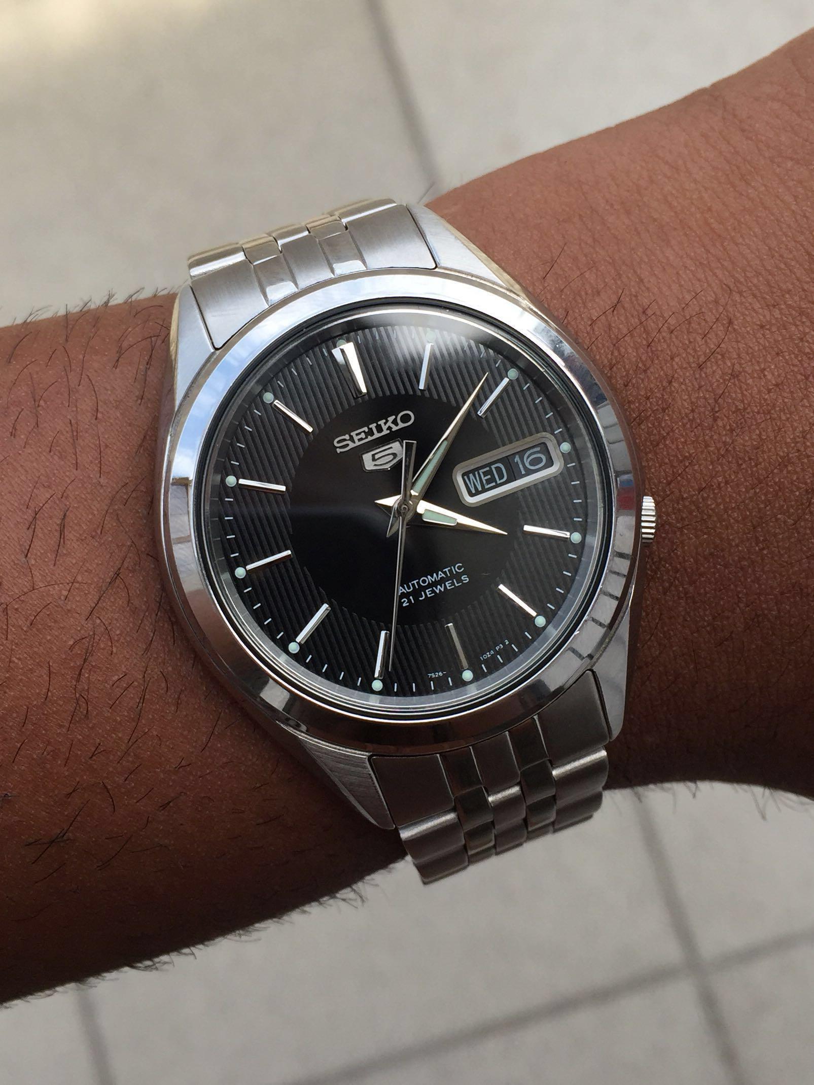 Seiko 5 SNKL23 SNKL23K1 Automatic Men's Watch Hodinkee, Men's Fashion,  Watches & Accessories, Watches on Carousell
