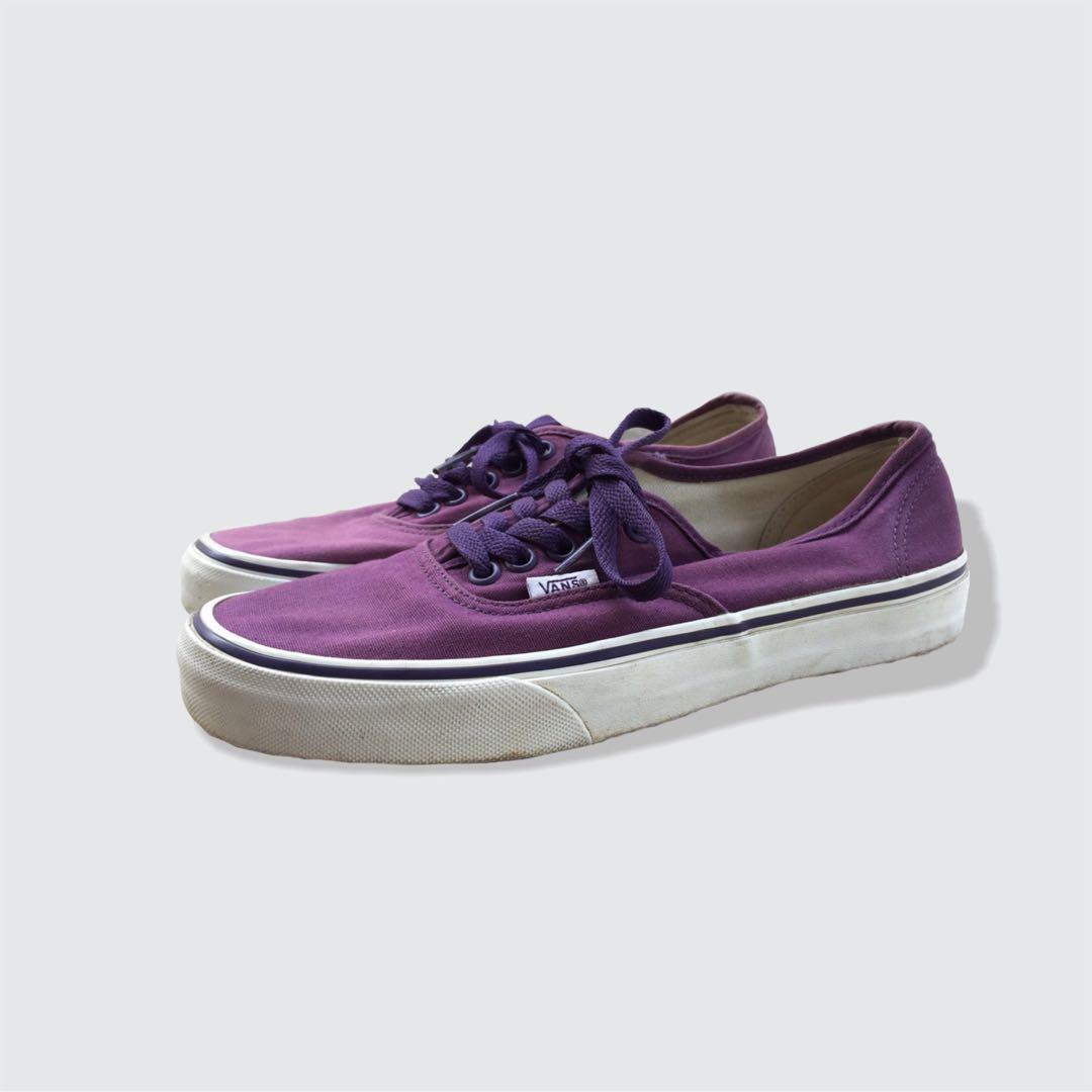 vans authentic ungu
