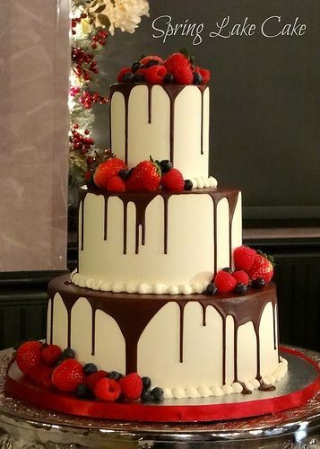 Wedding Cakes Boulevard Food Drinks Baked Goods On Carousell