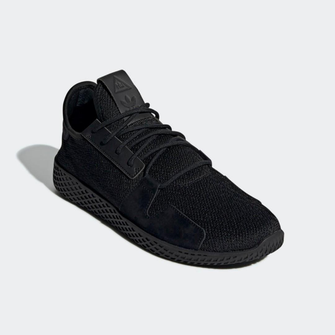 Authentic Adidas Pharrell Williams Tennis Hu V2 Triple Black, Men's  Fashion, Footwear, Sneakers on Carousell