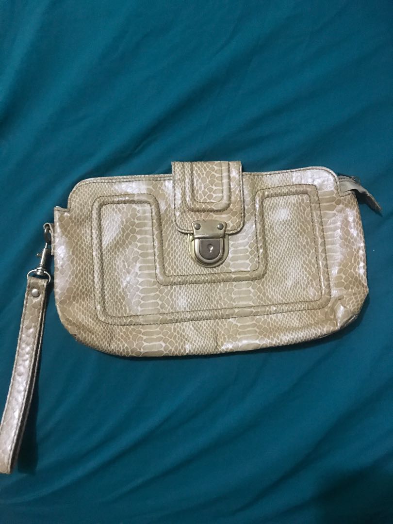 Big Clutch Bag, Women's Fashion, Bags & Wallets, Clutches on Carousell