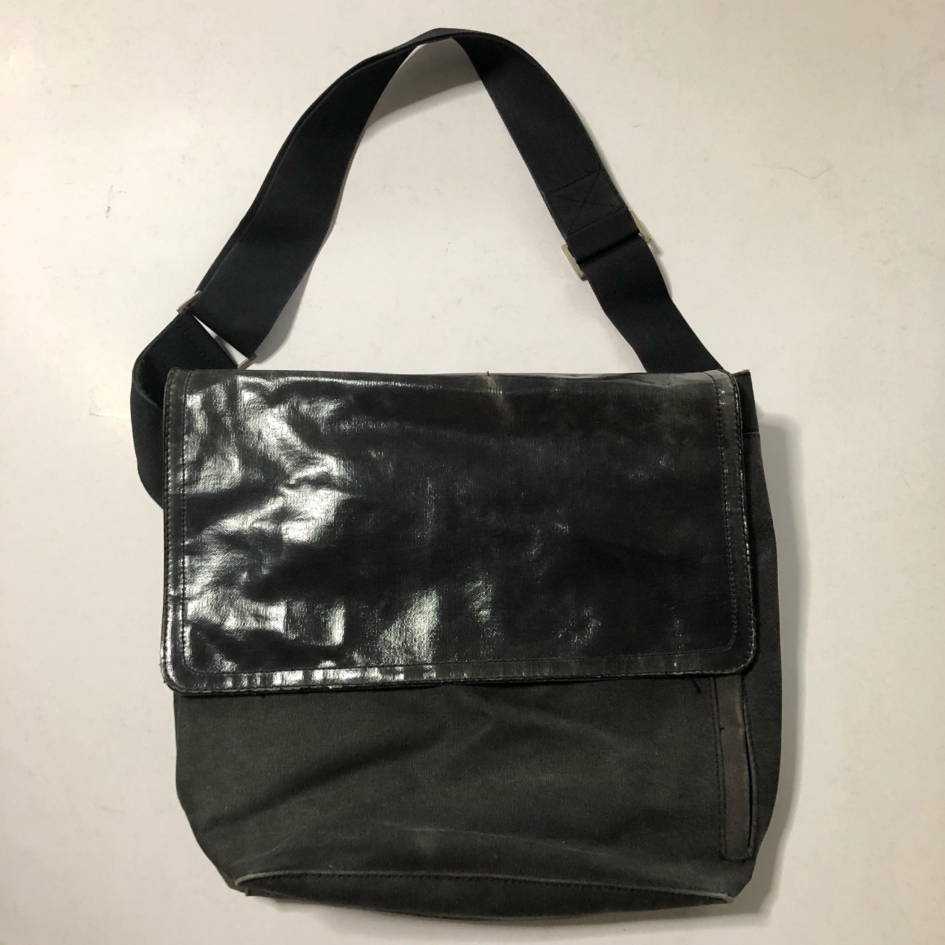 BOOK BINDERS DESIGN sling bag black small, Men's Fashion, Bags, Belt ...