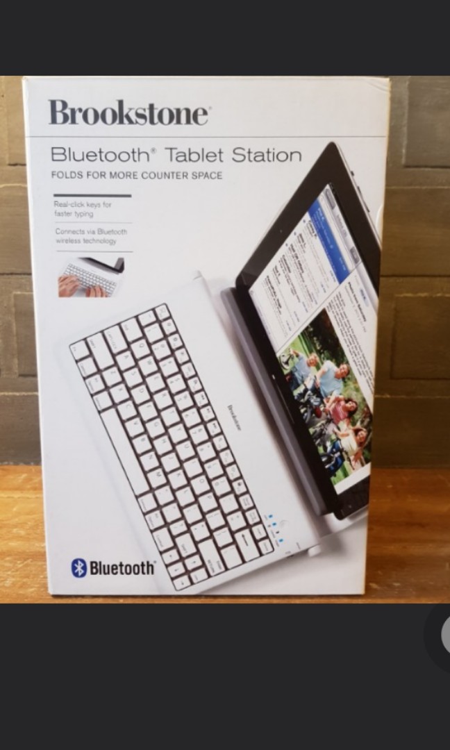 Brookstone Bluetooth keyboard tablet station, Audio, Portable Audio