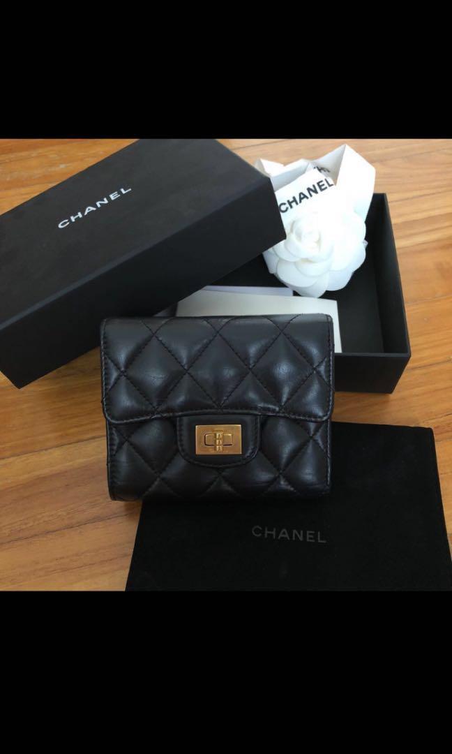 Chanel 2.55 flap wallet top