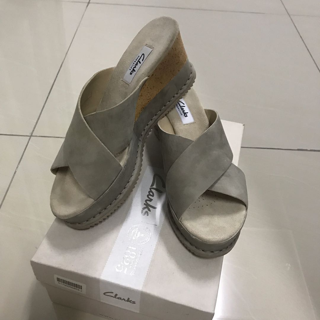 Clarks akilah on sale