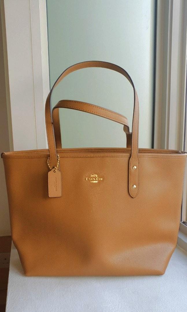 Coach City Zip Tote Handbag Light Saddle Brown Women S Fashion Bags Wallets Tote Bags On Carousell