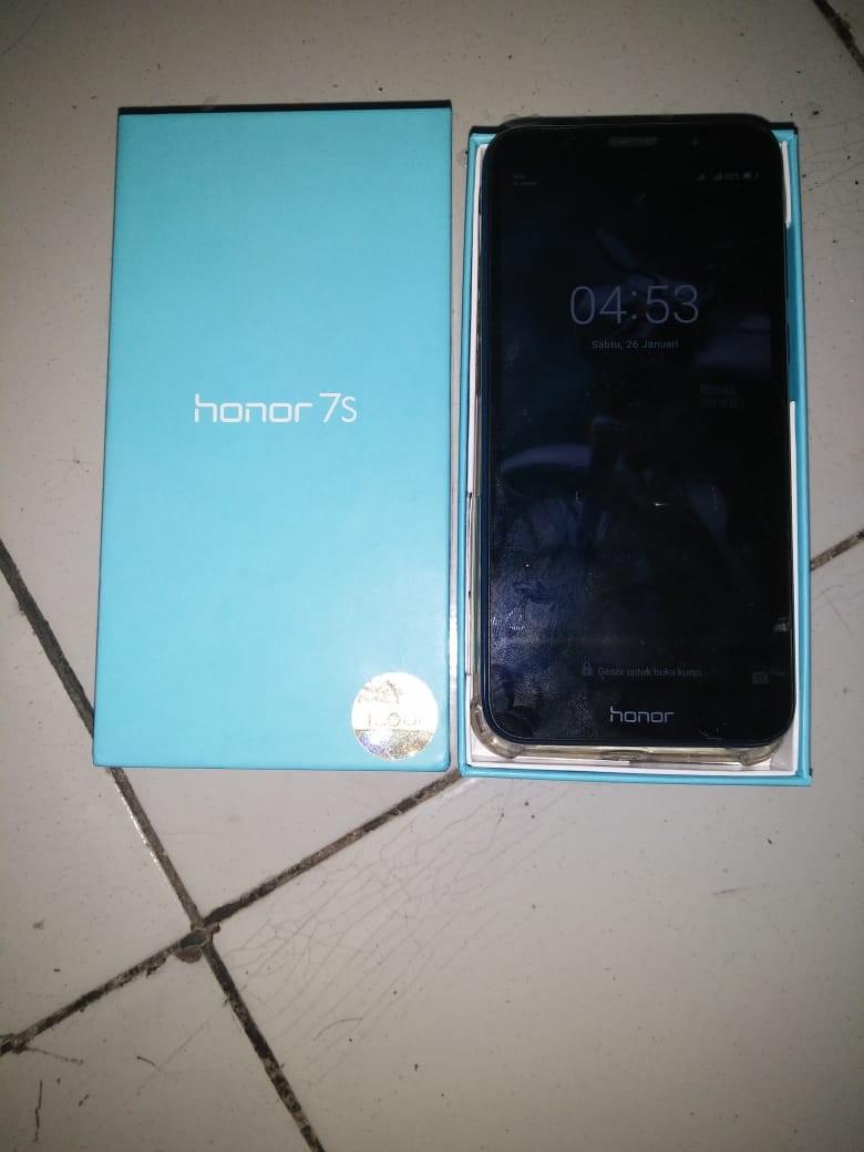 Di Jual Hp Honor 7s Telepon Seluler Tablet Ponsel Android Lainnya Di Carousell