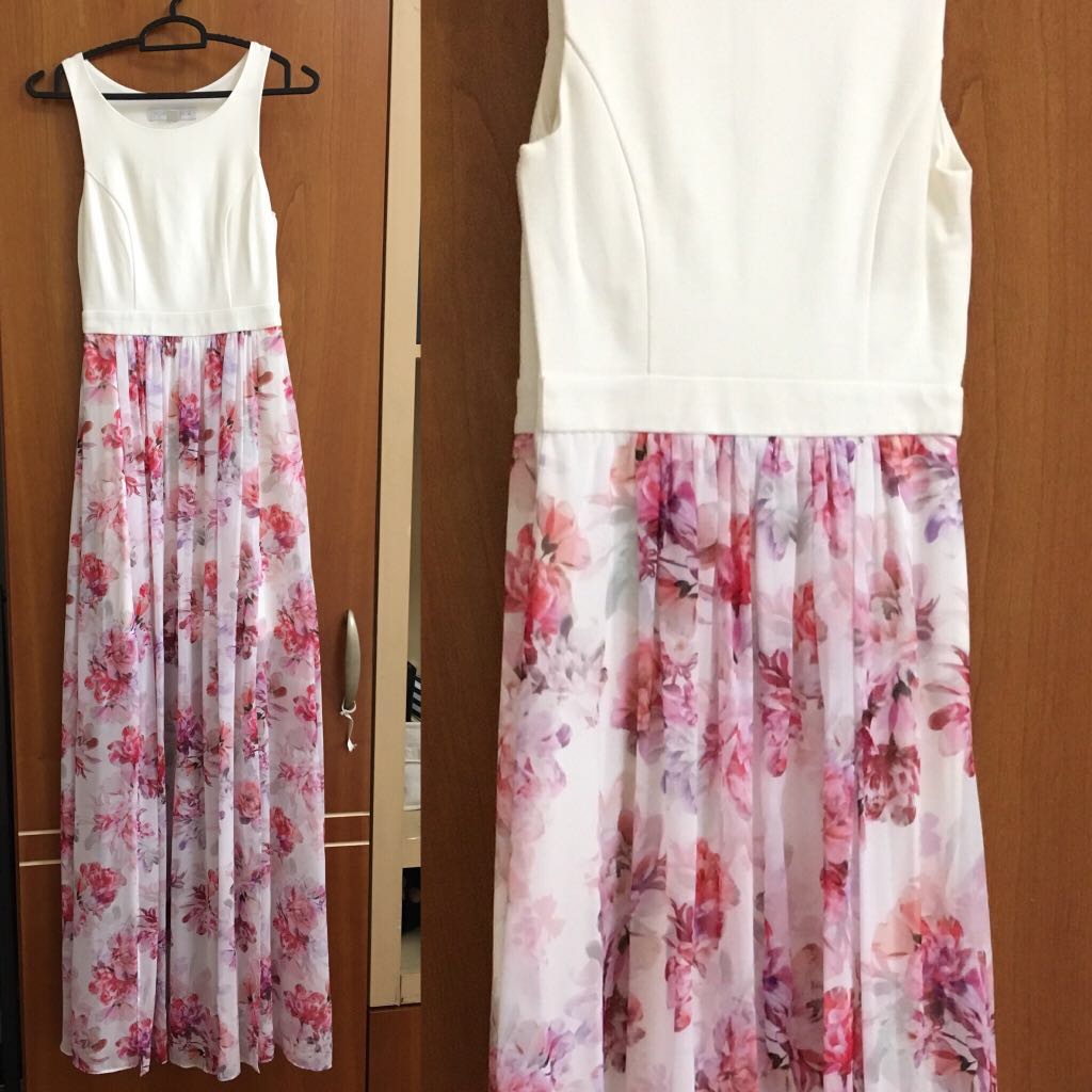 Floral Maxi Dress Forever New Women S Fashion Clothes Dresses Skirts On Carousell While bodycon midi dresses in thick.