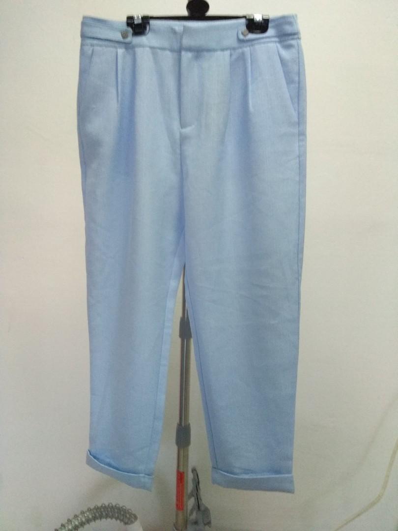 light blue capri pants