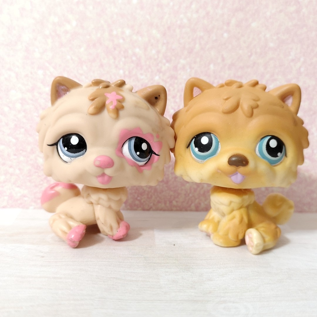 right on hold Littlest Pet Shop lps chow chow dogs Hobbies