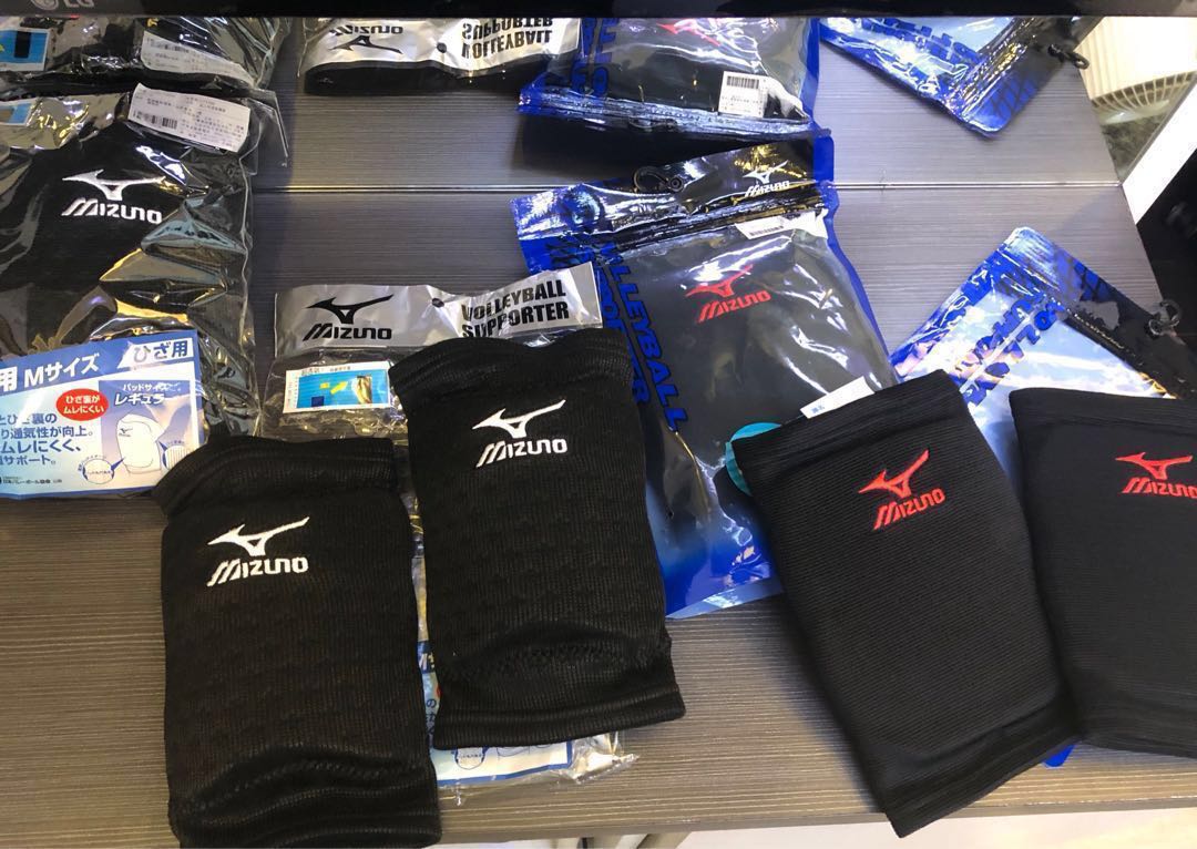 Mizuno Volleyball Knee Pads, Sports Equipment, Sports u0026 Games, Racket and  Ball Sports on Carousell