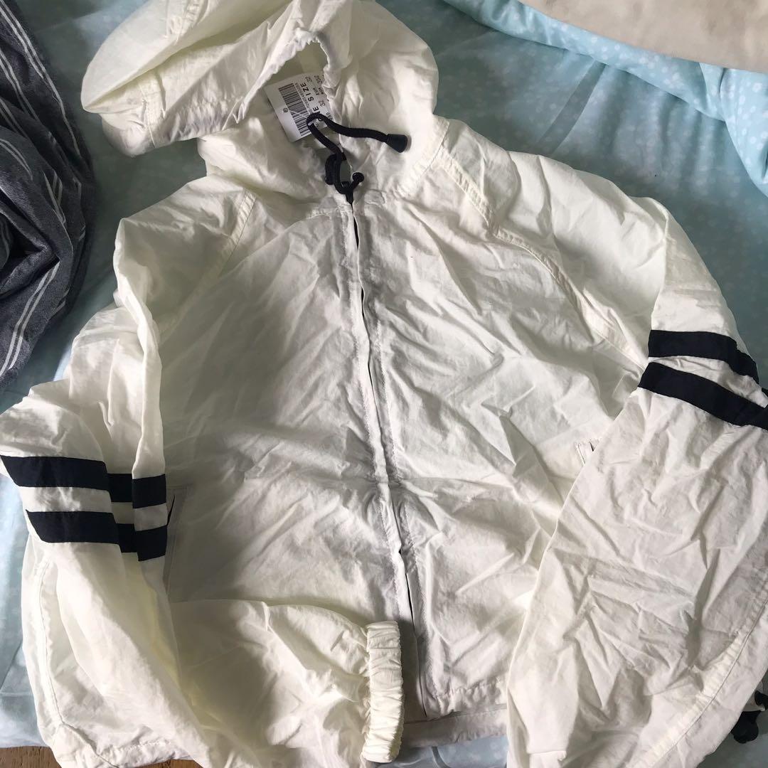 henrietta windbreaker jacket