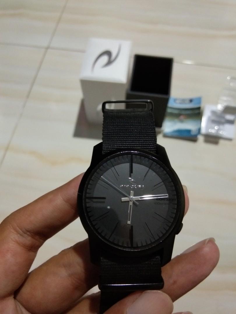 Rip Curl Watch Cambridge Mid Fesyen Pria Jam Tangan di Carousell