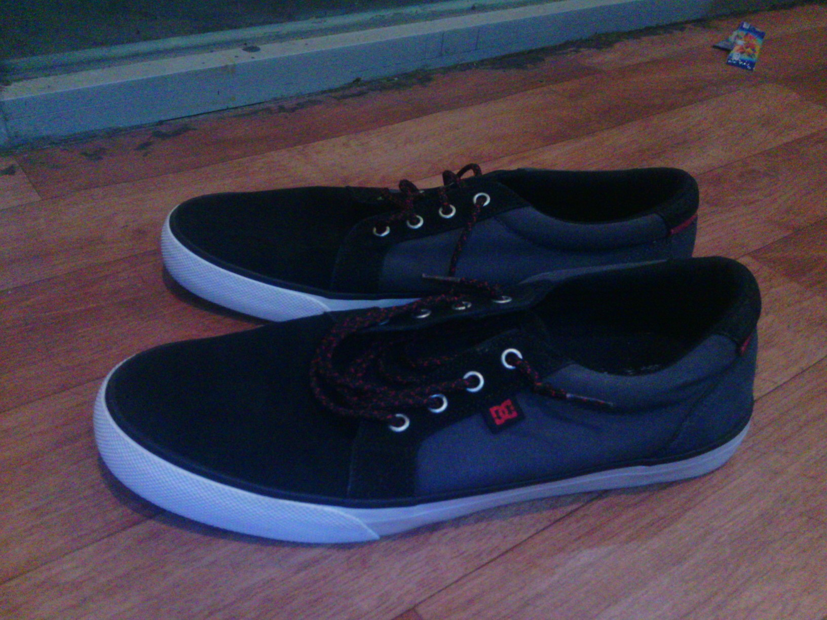 Sepatu Dc Ori Usa Fesyen Pria Sepatu Sneakers Di Carousell