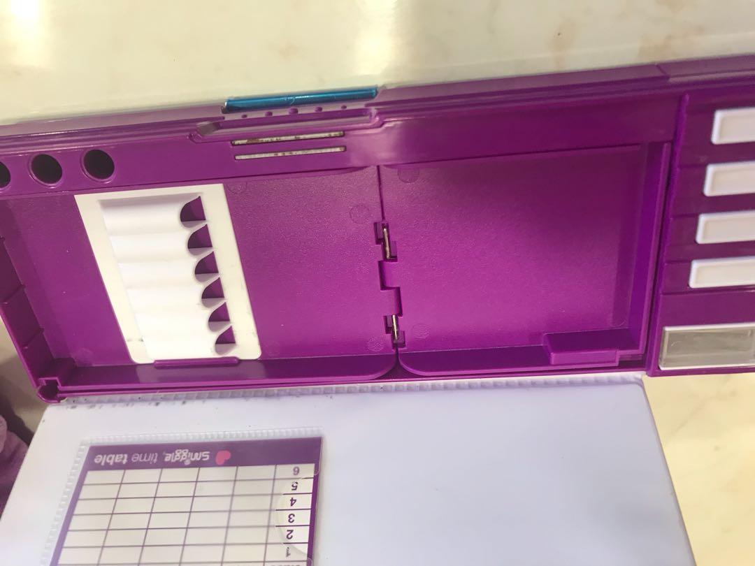 Smiggle pencil case (Category: Stationery & School Supplies) located in Singapore. Submitted by trendyplus20 (Listing ID 211856478, Image 2). Description: Smiggle pencil case $11 Bought new but never use Meet up at jurong east / Chinese garden .