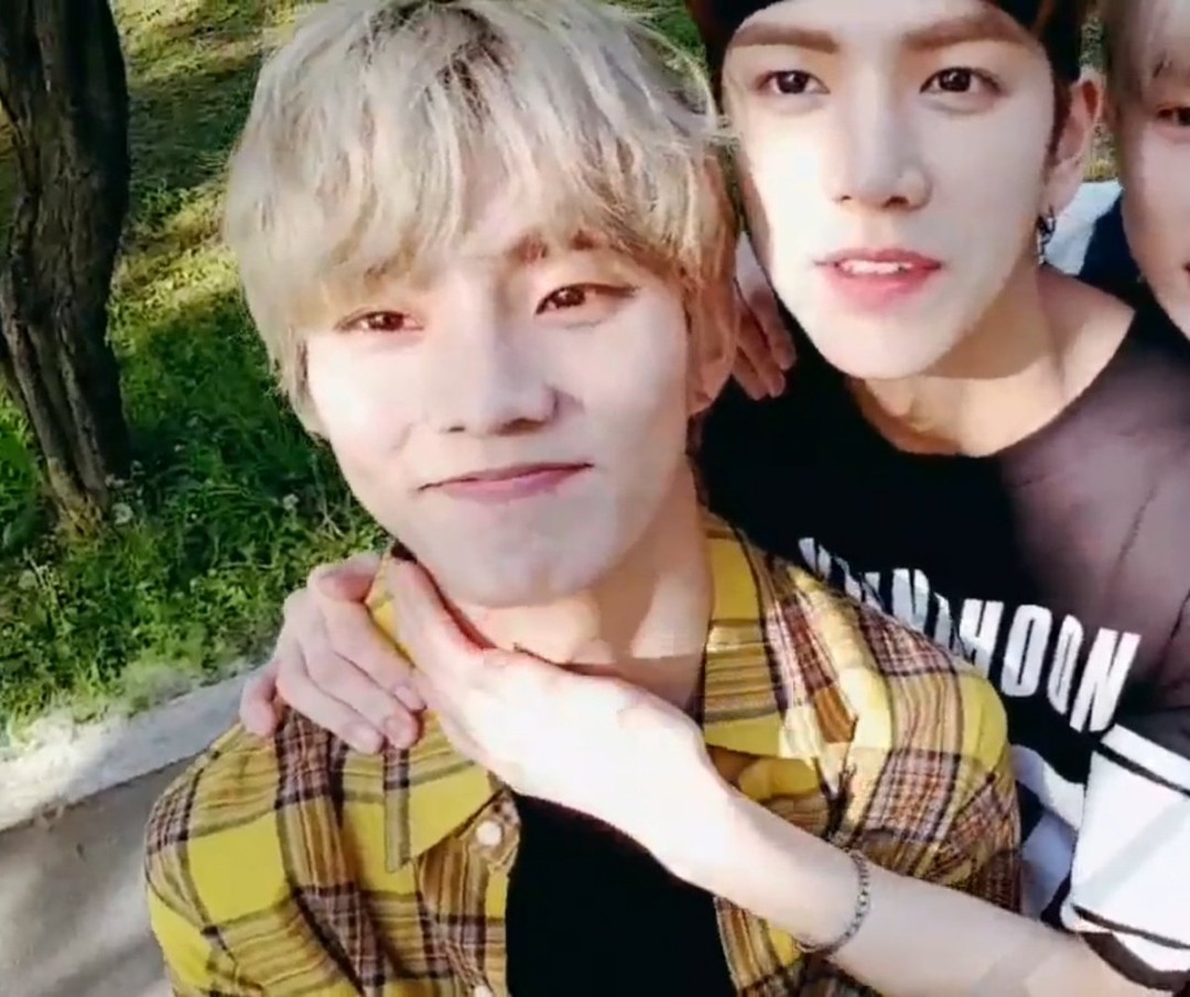 The Boyz Whatsapp Group Chat Entertainment K Wave On Carousell