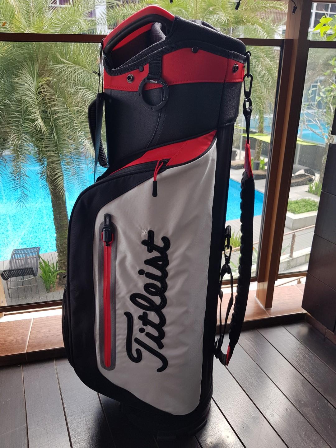 Titleist NEW Club 7 Cart Golf Bag Sports Equipment Sports Games Golf on Carousell