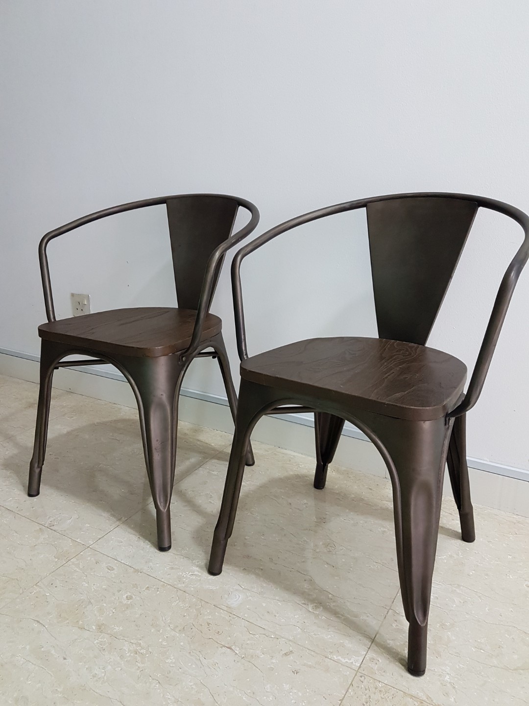 Vintage Solid Wood Chair Furniture Tables Chairs On Carou Share This Listing