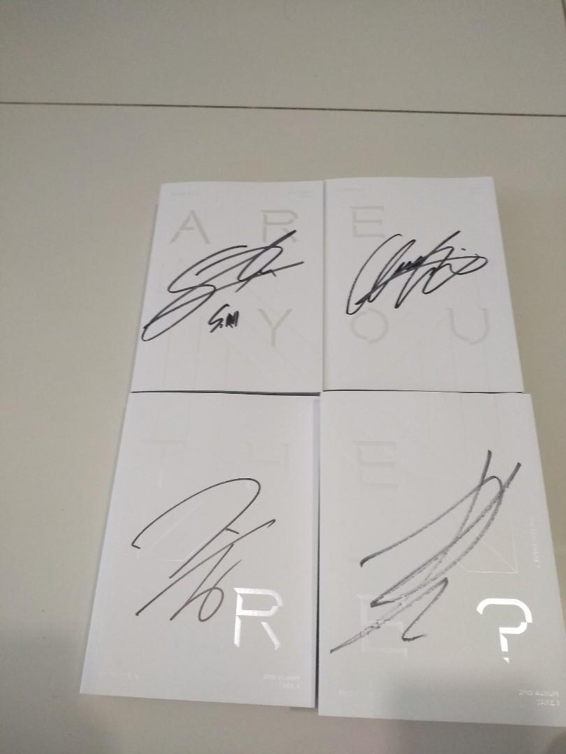 WTS) Monsta X Mwave Sign album, Toys & Collectibles, Fan