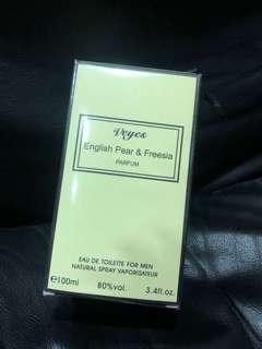 English Pear & Freesia