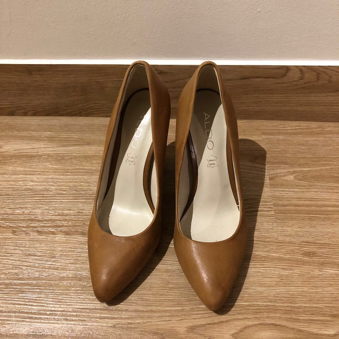 Aldo wooden shop heels
