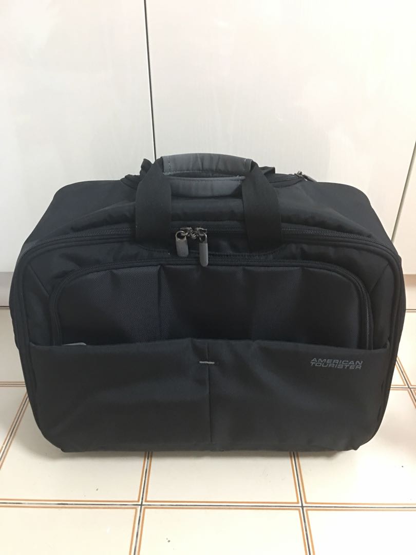 American Tourister Wheeled Business Bag, Men's Fashion, Bags