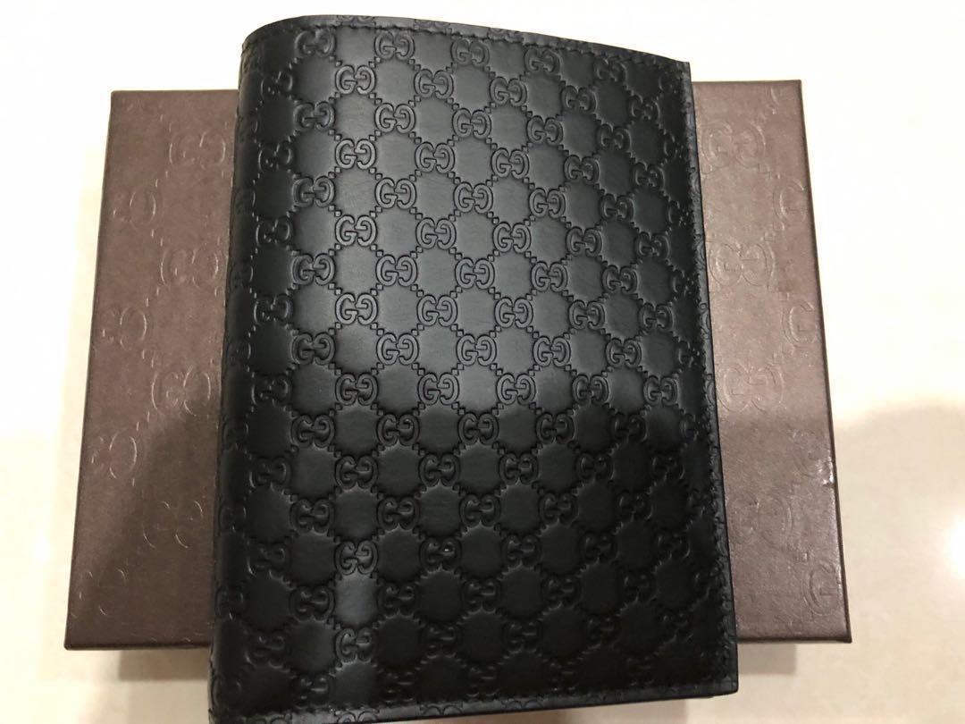 gucci passport holder price