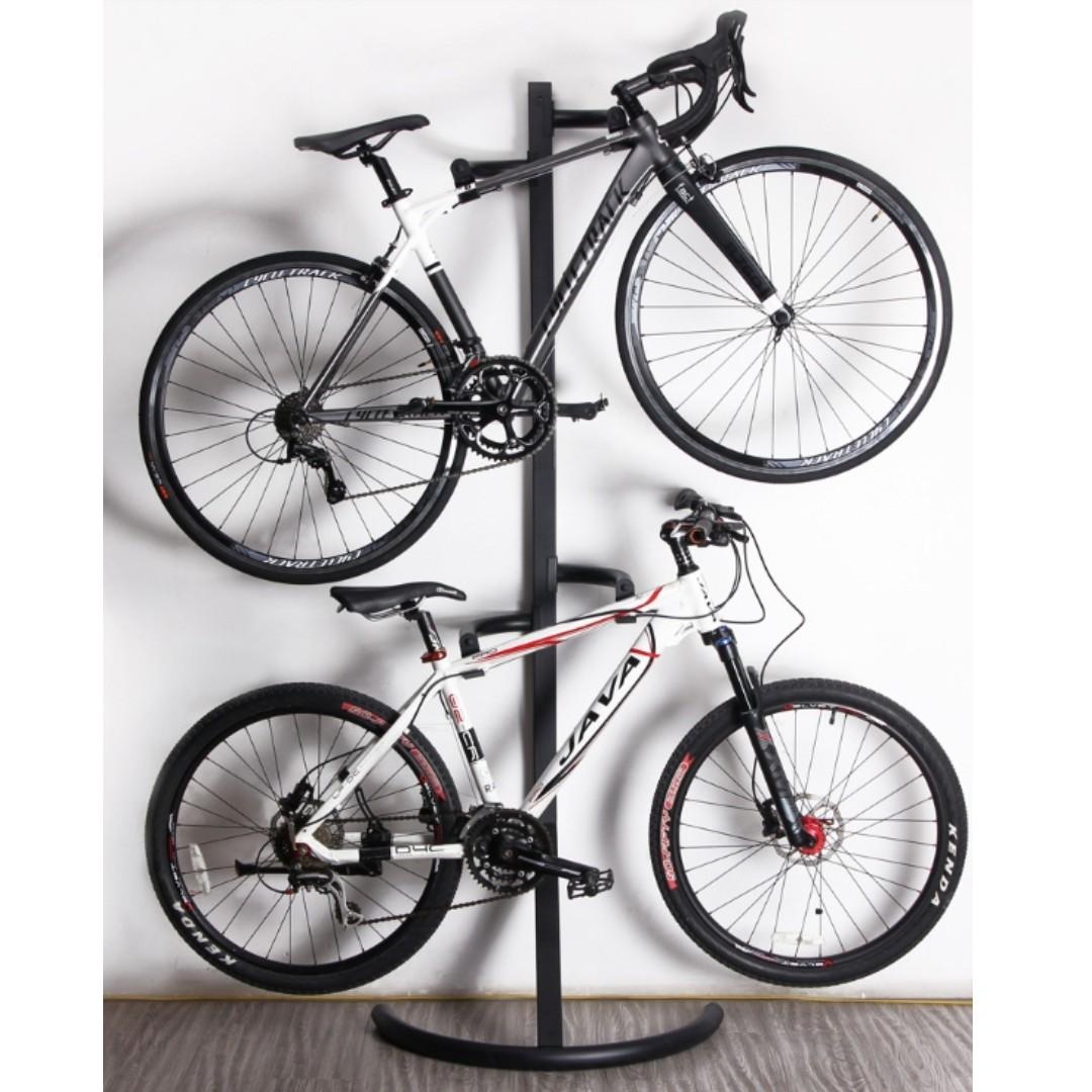 wall mounted cycle rack