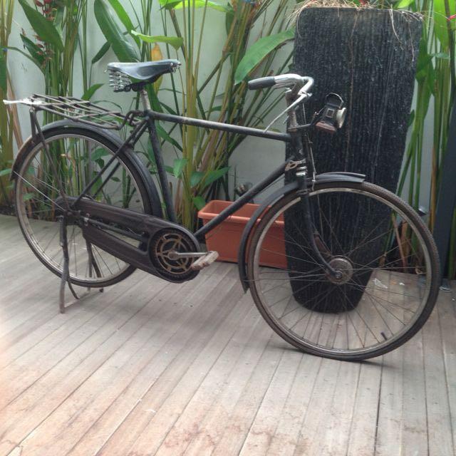 vintage robin hood bicycle