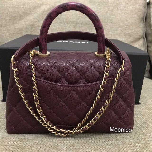 Chanel Coco Handle Bag Mini (23 cm) in Burgundy Elaphe Handle