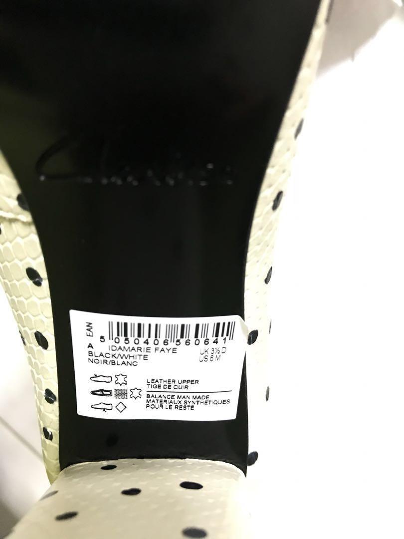 clarks ladies shoes size 2