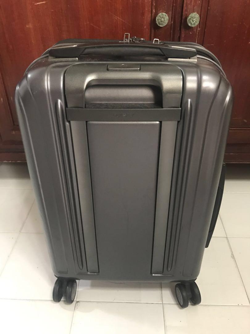 Delsey helium titanium 19 sales