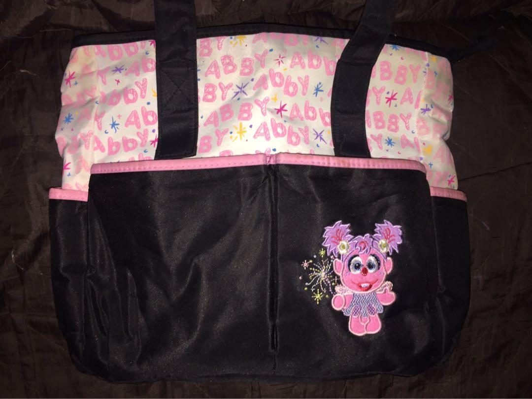 Diaper Bag (Category: Diaper Bags & Wetbags) located in Pasig City. Submitted by jackyayumi (Listing ID 212048481, Image 1). Description: Very good condition Need clean .