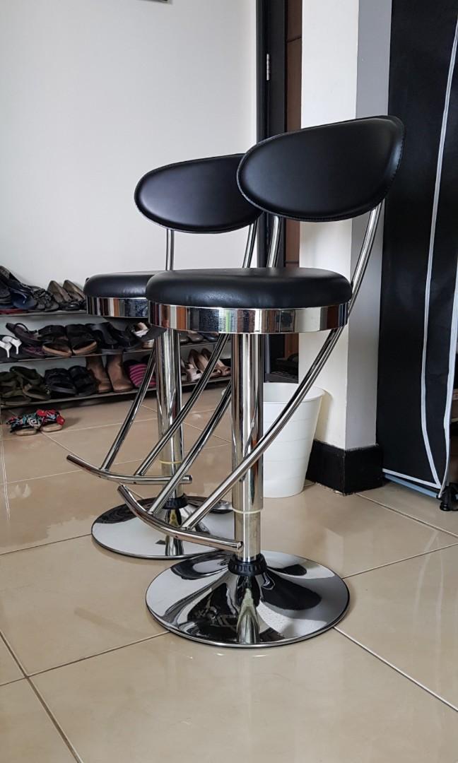 Kursi Bar INFORMA (dua buah), Perabotan Rumah di Carousell