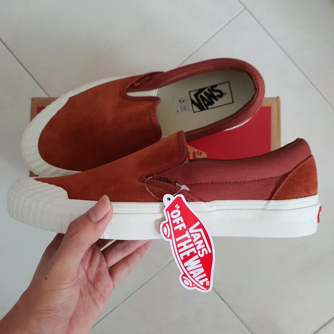 vans slip on 138