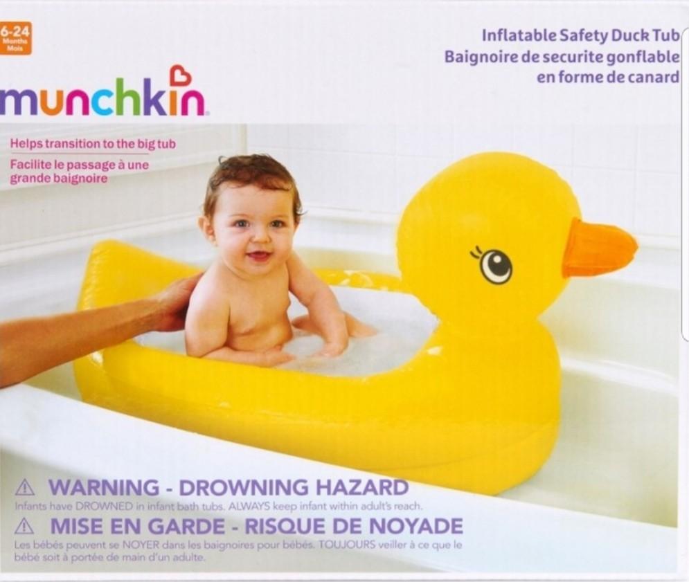 Munchkin inflatable safety duck tub (Category: Bathtub & Bath Accessories) located in San Pedro. Submitted by matthews.closet (Listing ID 212011237, Image 1). Description: In good condition Very helpful in bathing your baby.