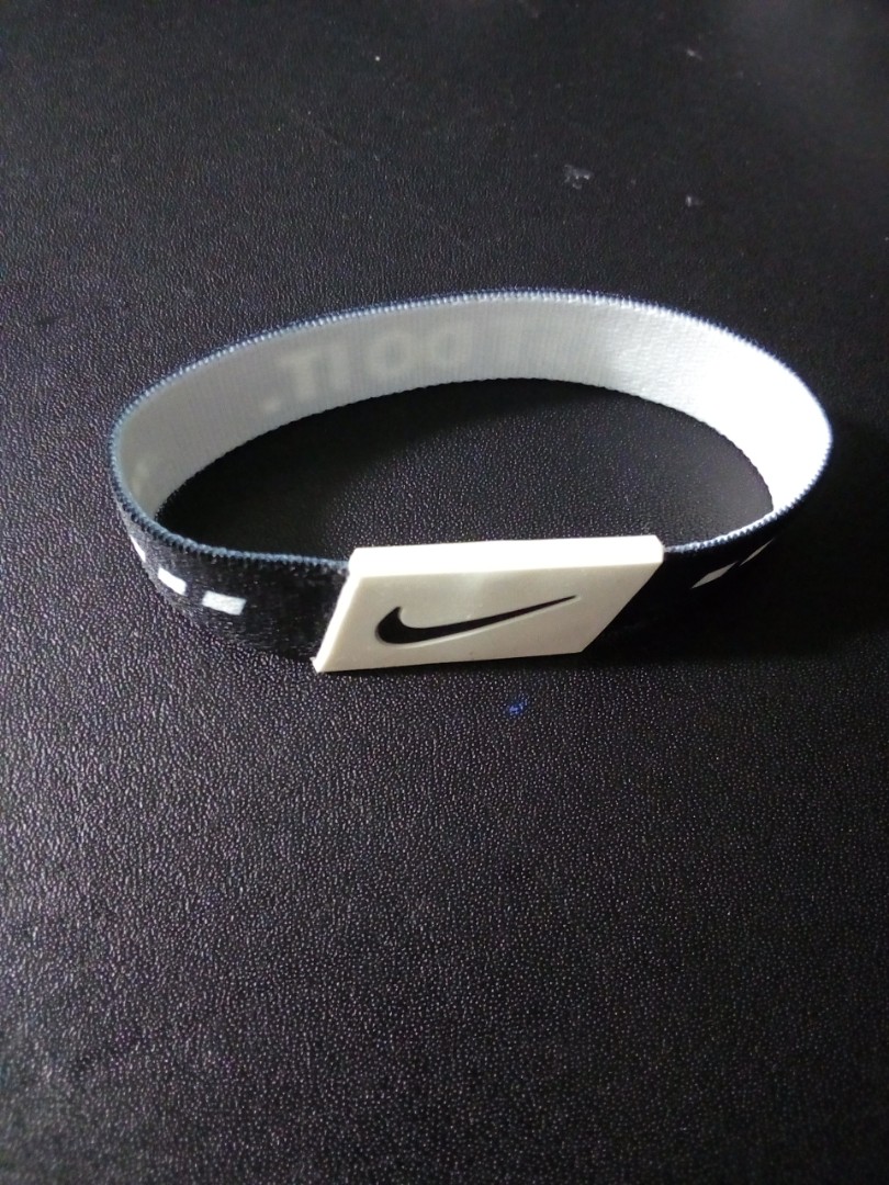 Nike Baller Bands Reversible | Black and White – Centretown Sports