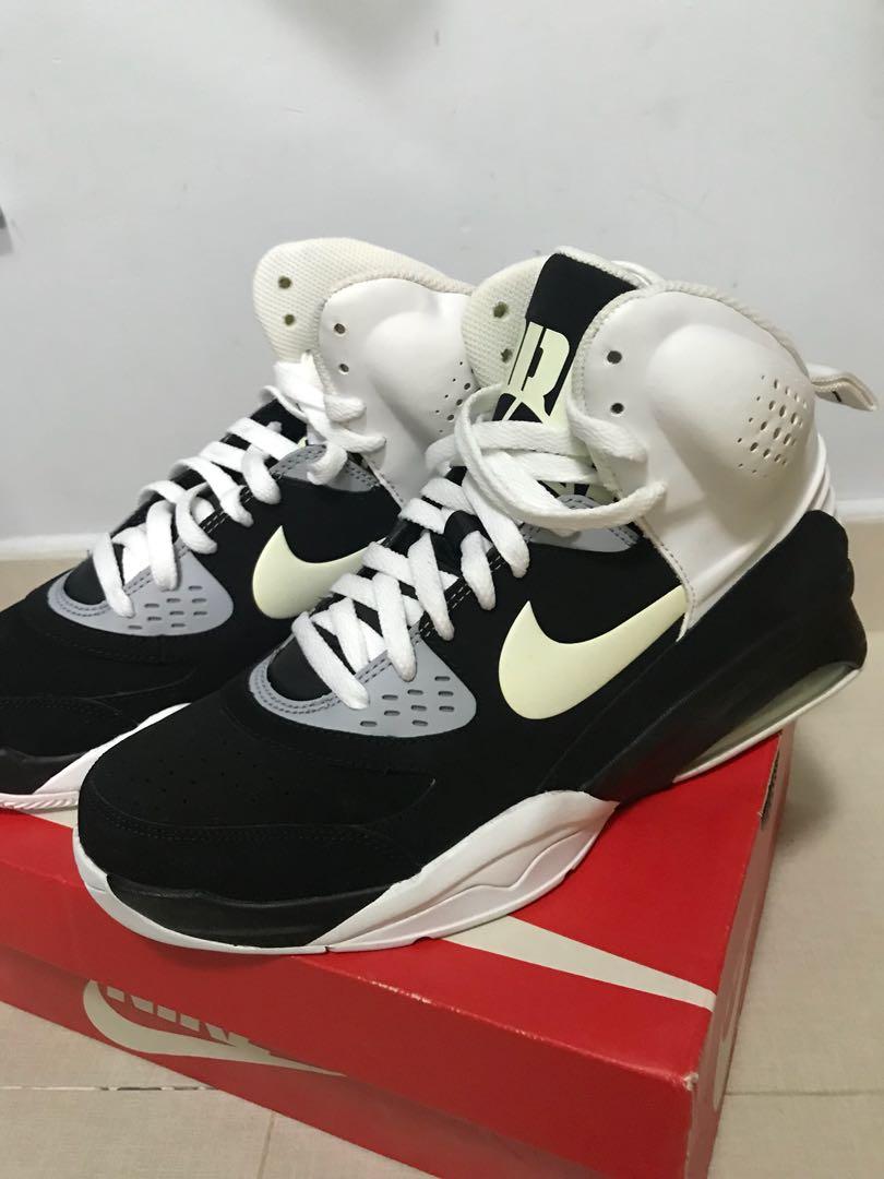 Nike basketball shoes Carousell