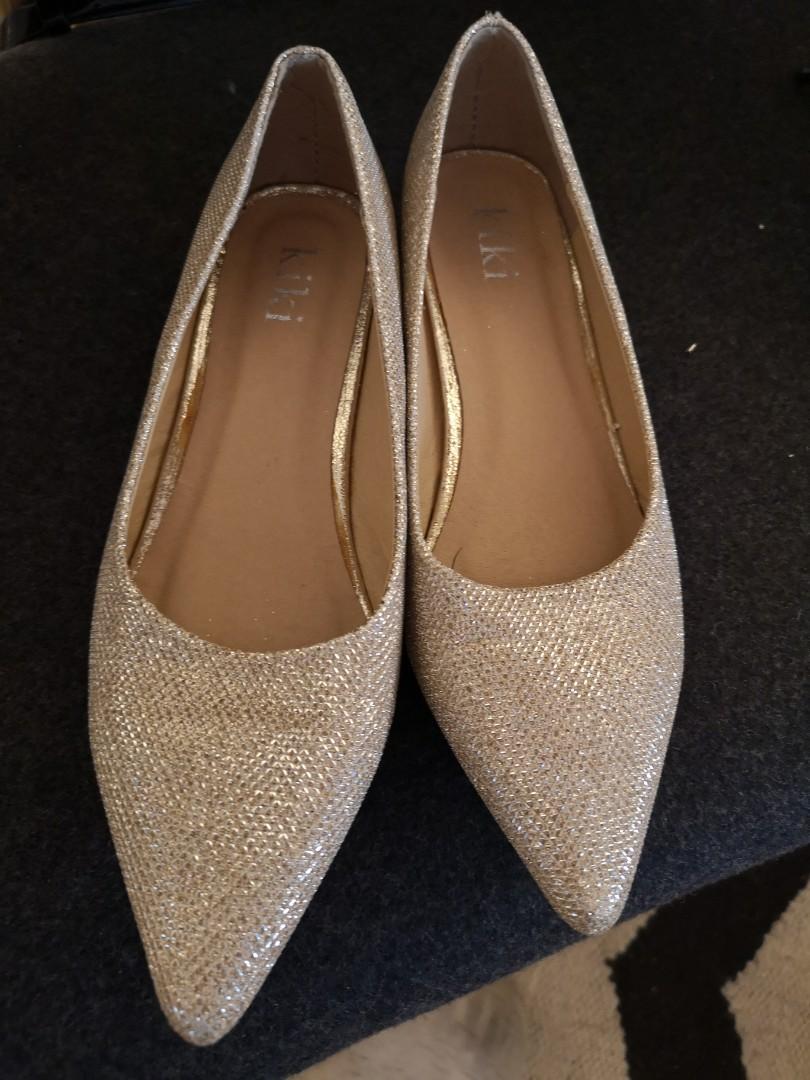champagne color evening shoes