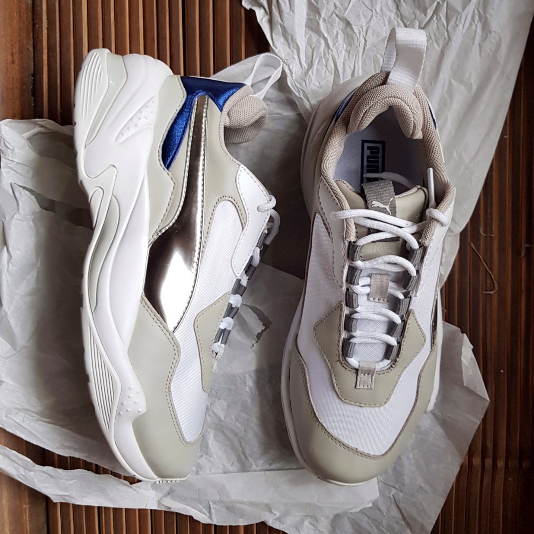 puma thunder electric sneakers