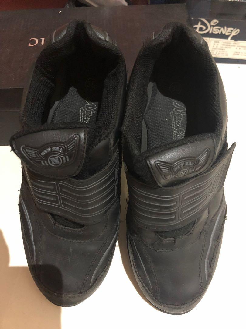 Sepatu Hitam New Era Babies Kids Others On Carousell