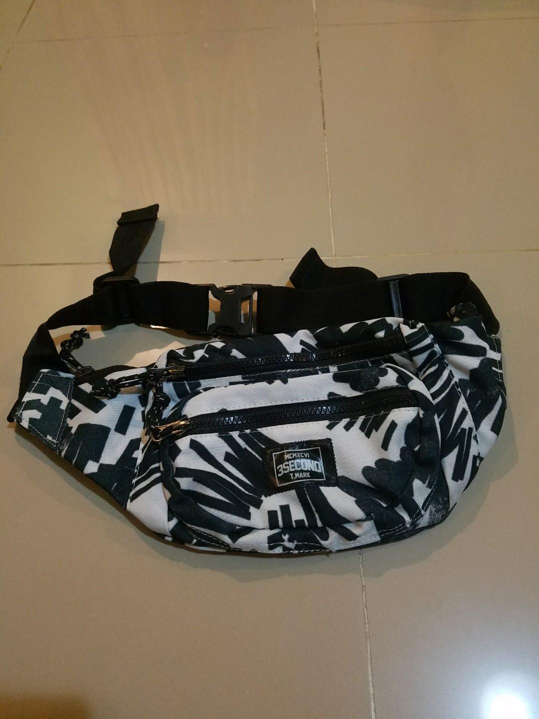 sling bag 3 second