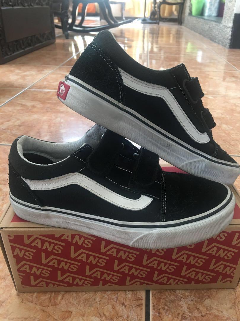 vans shoes with velcro strap