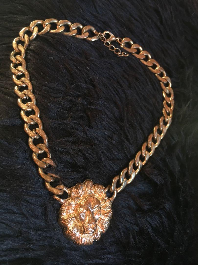 versace lion head necklace