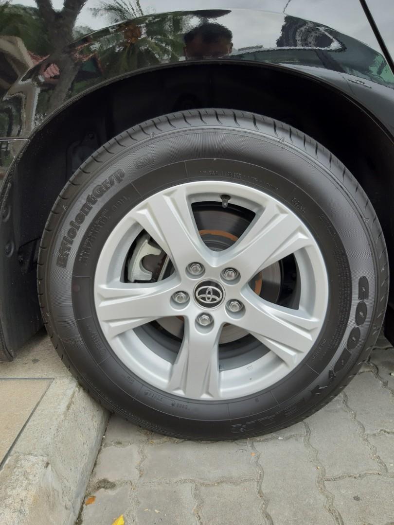 Almost New Toyota Vellfire Alphard 4 x Original 16 Inch Rims + 