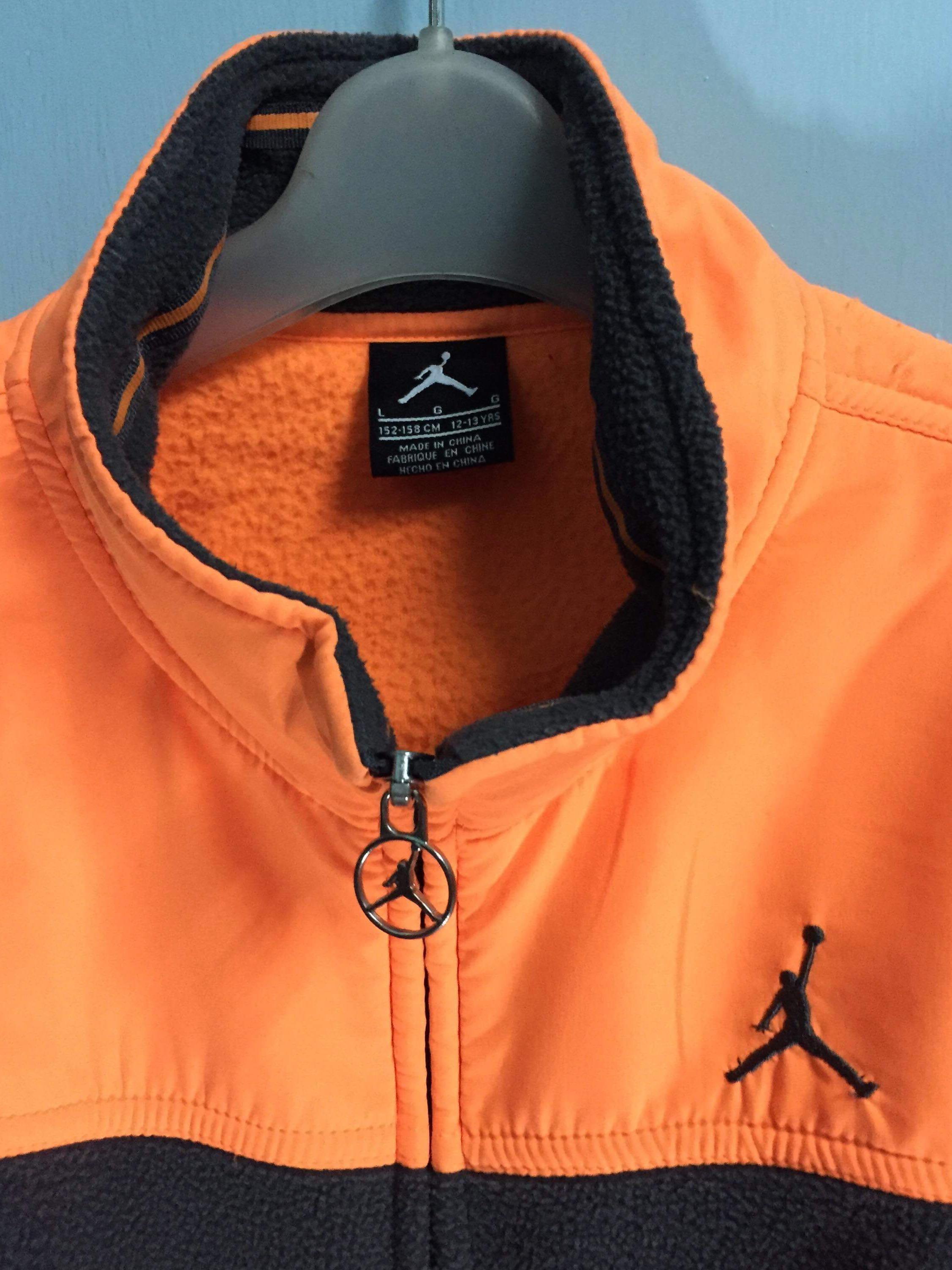 navy blue orange jordans