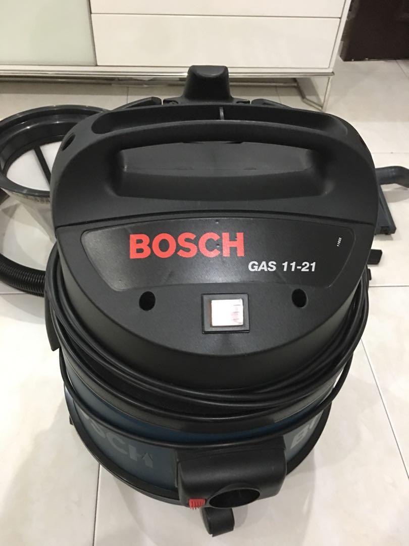 Bosch Vacuum Cleaner Wet & Dry GAS 1121, Home Appliances, Cleaning