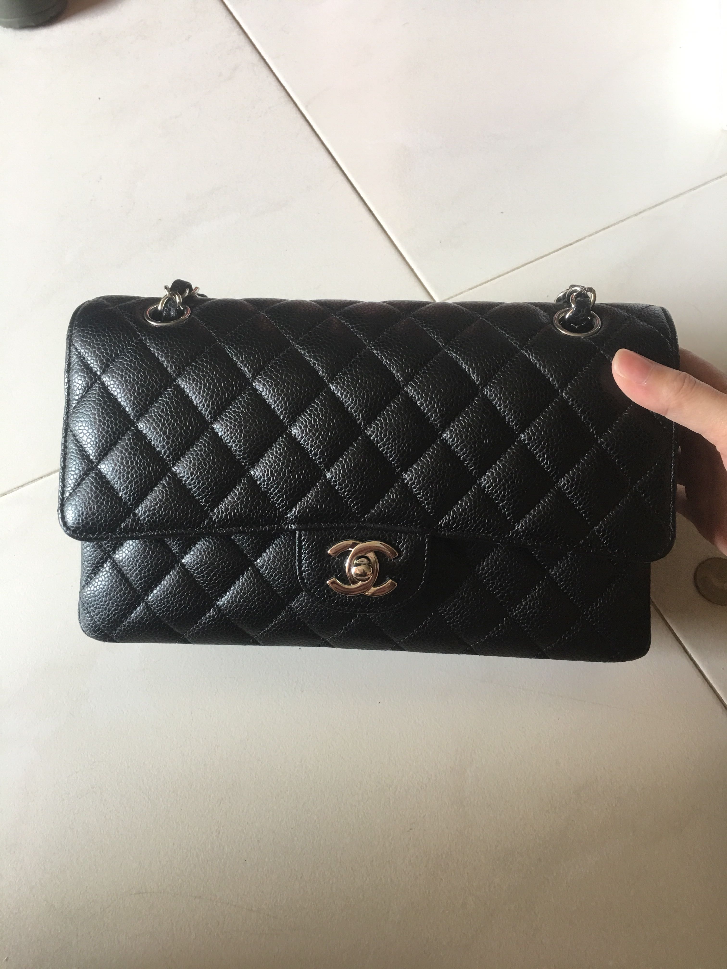 chanel classic flap 25