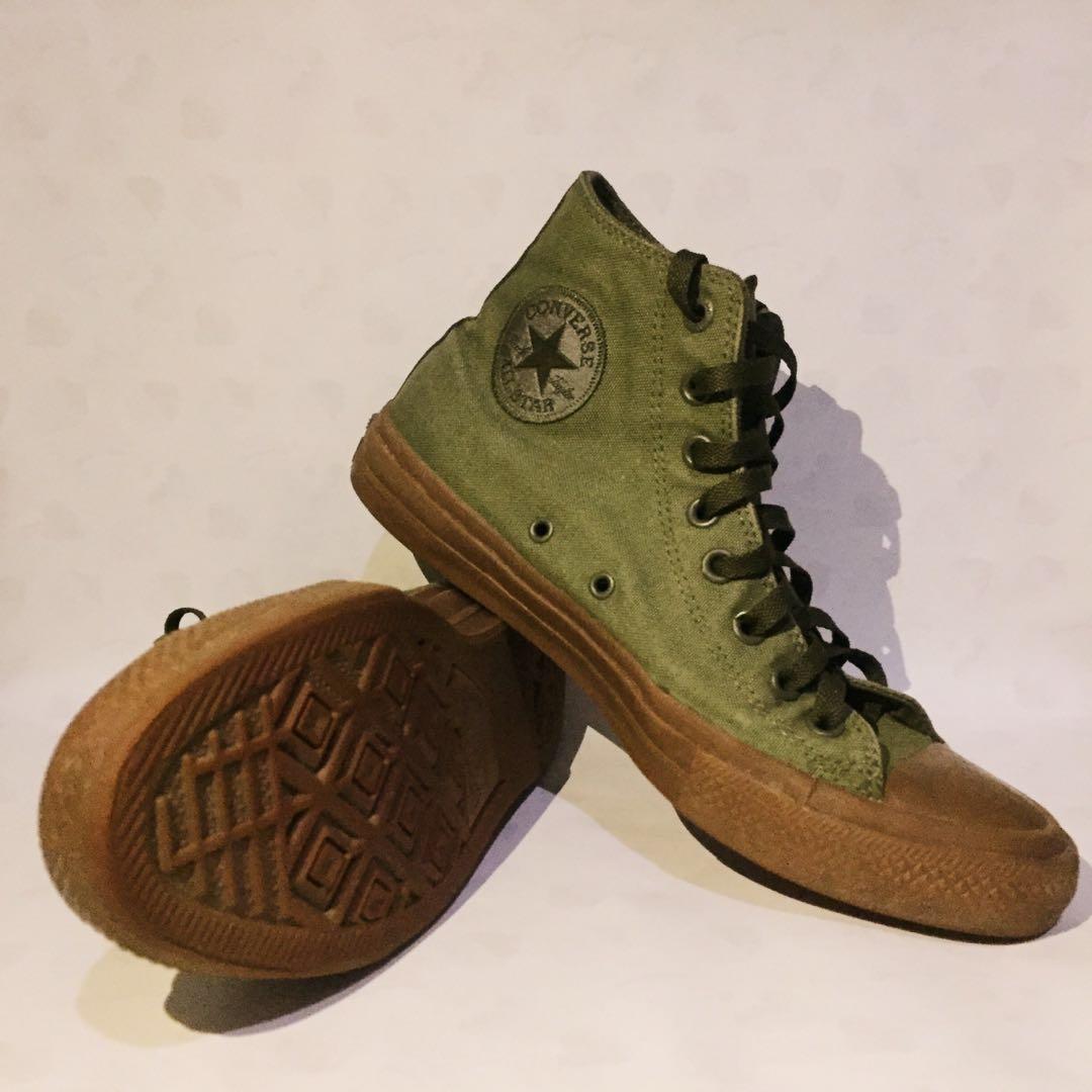 chuck taylor all star hi top